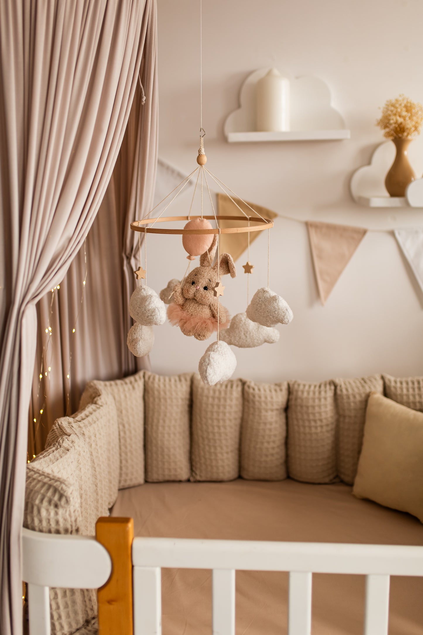 Baloon bunny baby mobile boucle nursery decor for girl