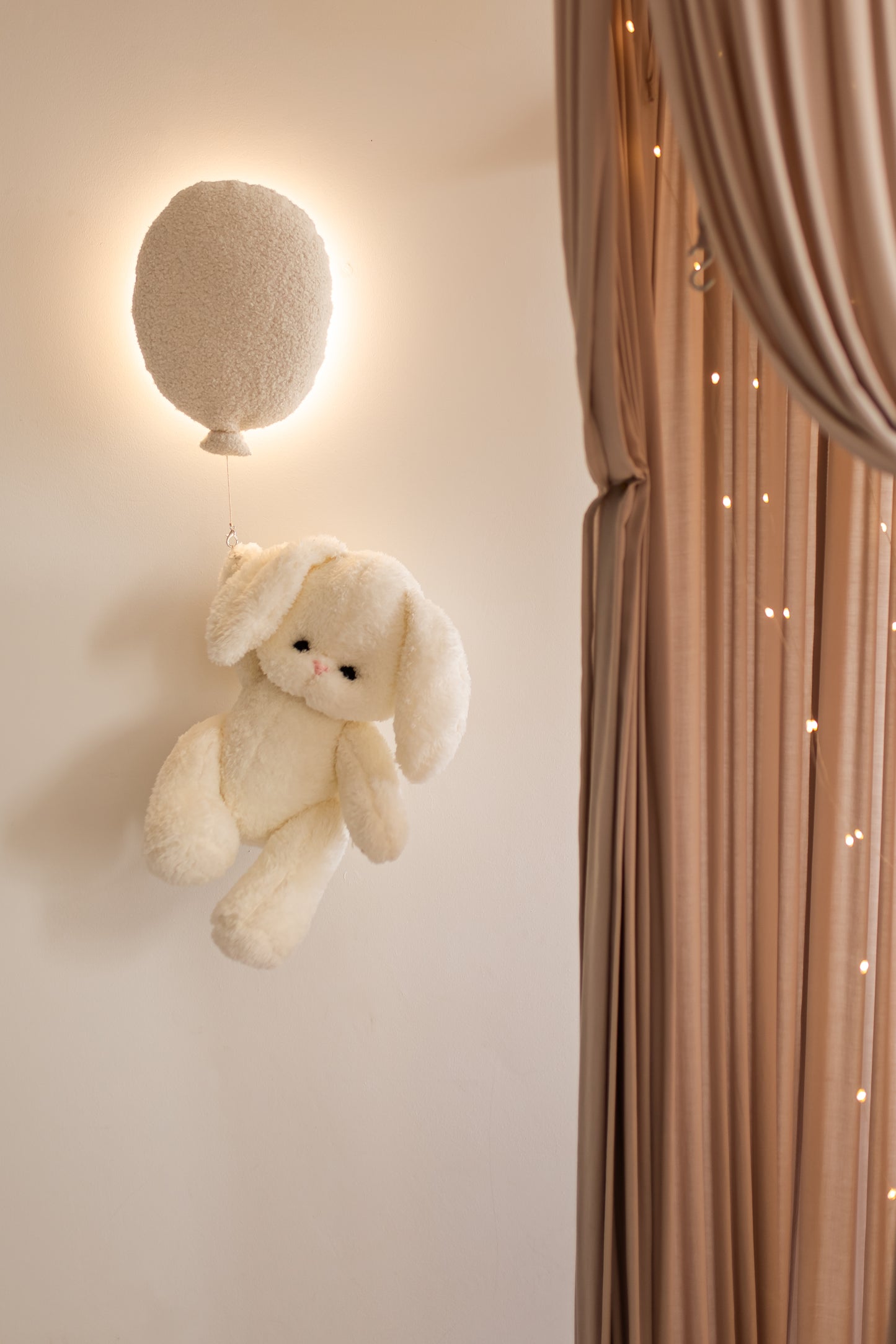 Balloon Night Light with white Bunny Toy