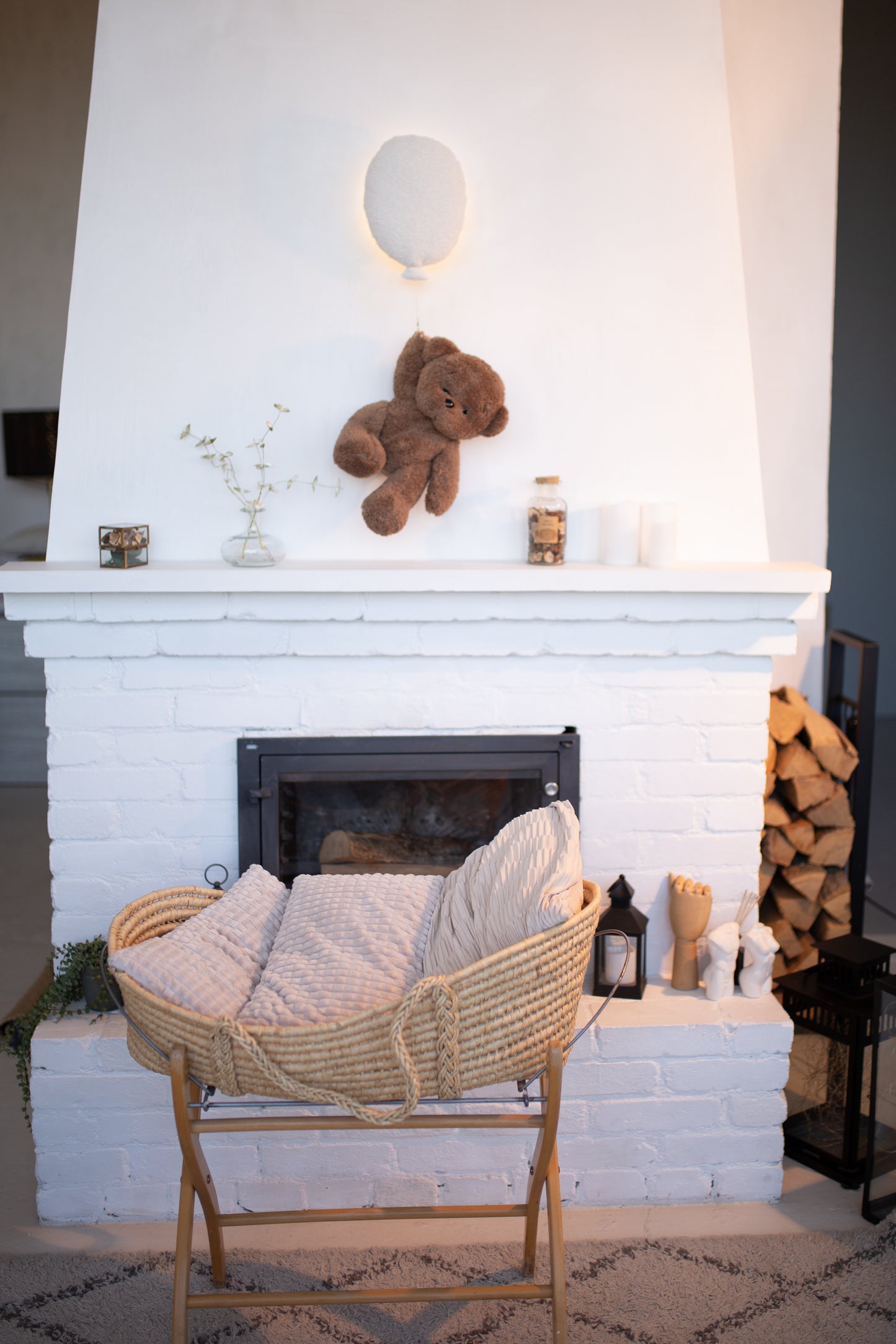 Balloon Night Light with Brown Bear