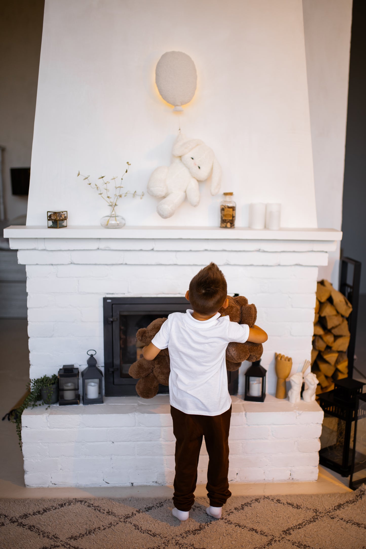 Balloon Night Light with white Bunny Toy