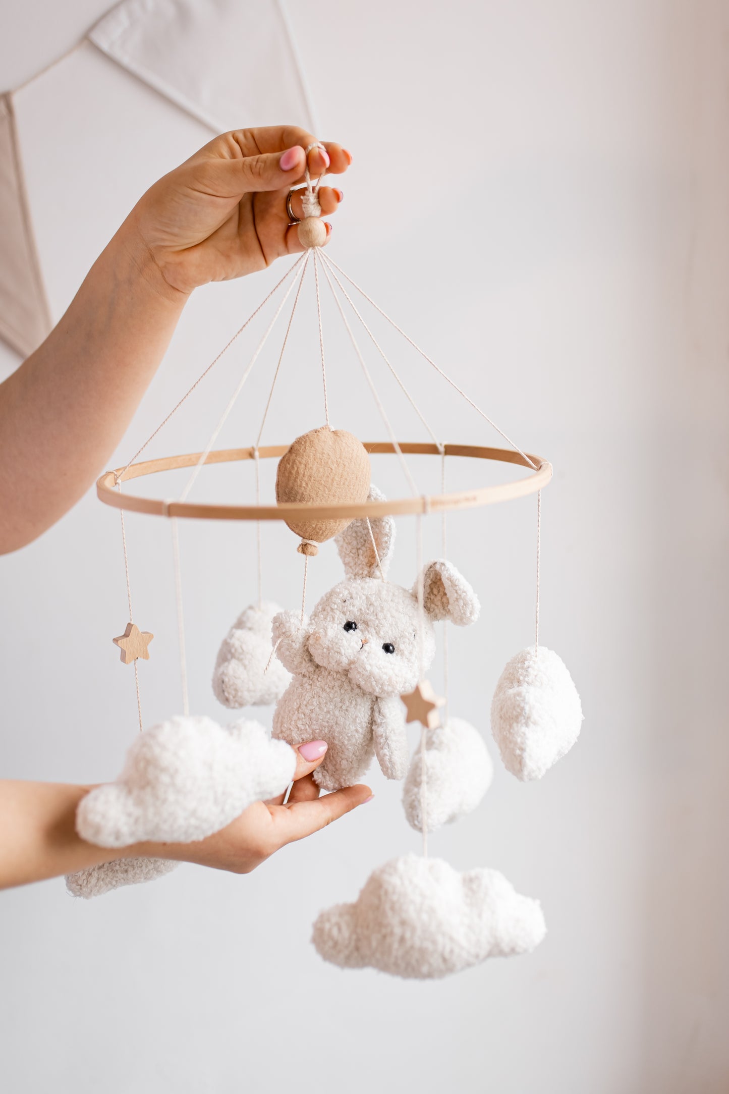 Baloon bunny baby mobile boucle clouds nursery decor